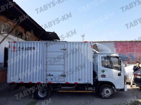 Грузовик Dongfeng Capite K5 (фургон 4 м)
